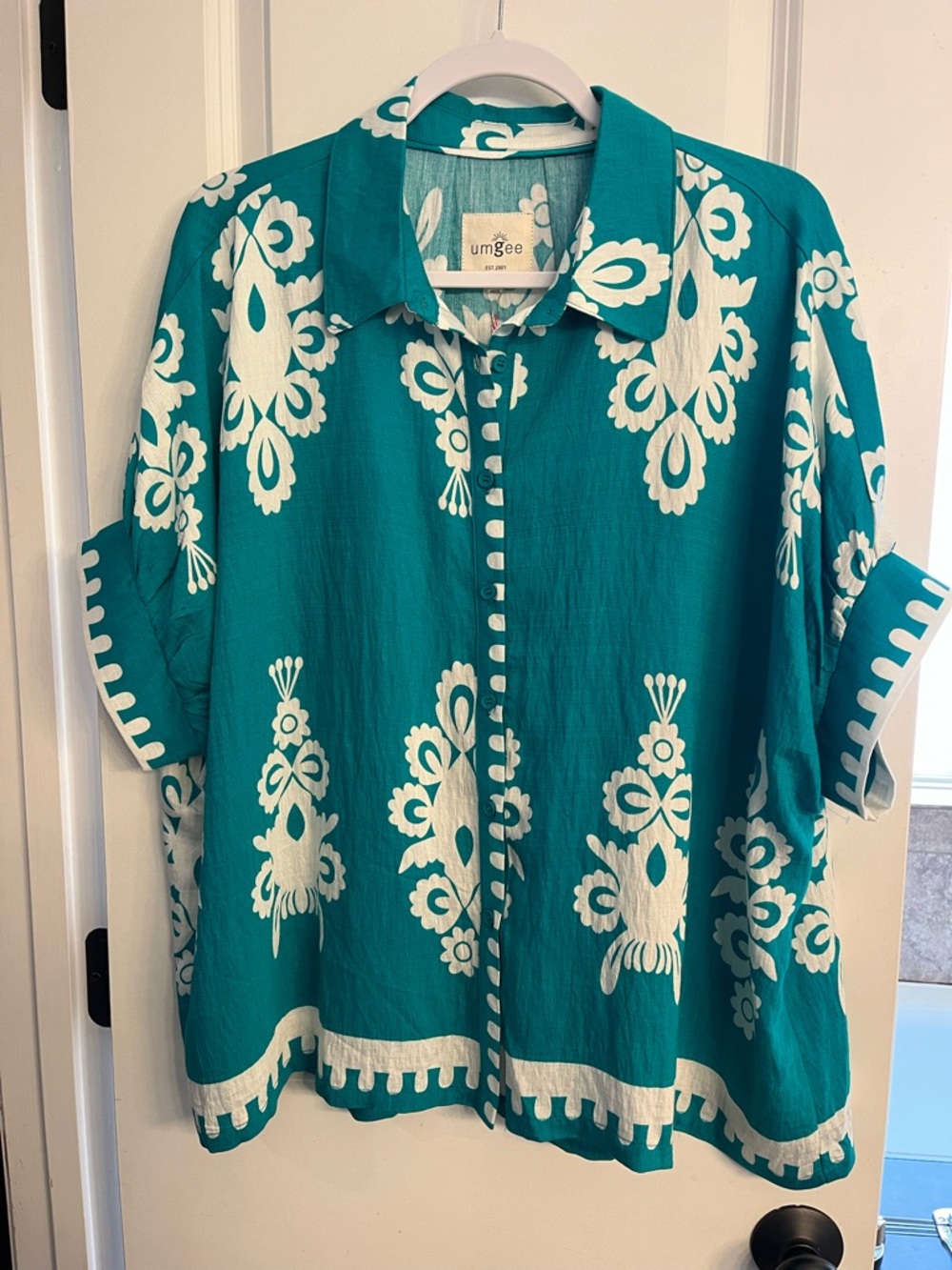 Umgee Teal & White Floral Button-Up Shirt (see sizing info)